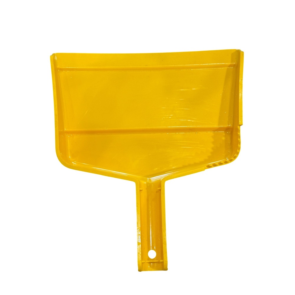 Vintage Rubbermaid Yellow Plastic Utility Scoop Dustpan Made In Canada